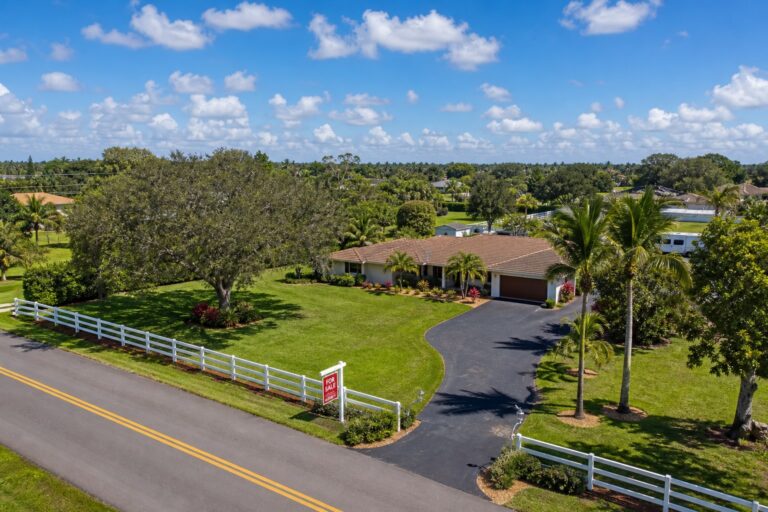 Who Pays the Buyer's Agent in Davie, Florida (2026)