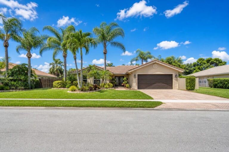 What It Costs to Own a Home in Davie, FL Each Month